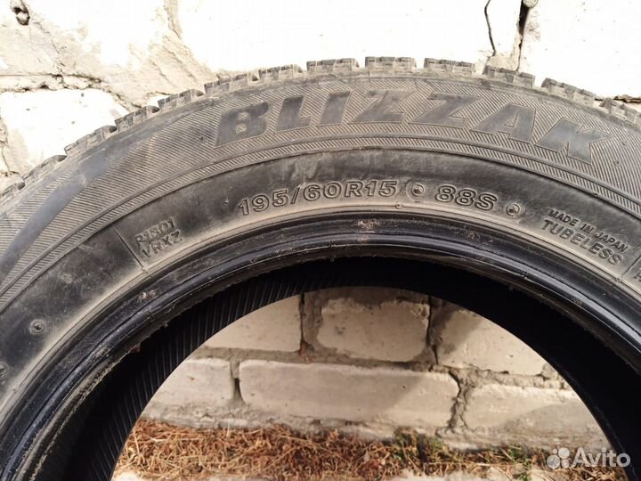 Bridgestone Blizzak VRX 195/60 R15 88S
