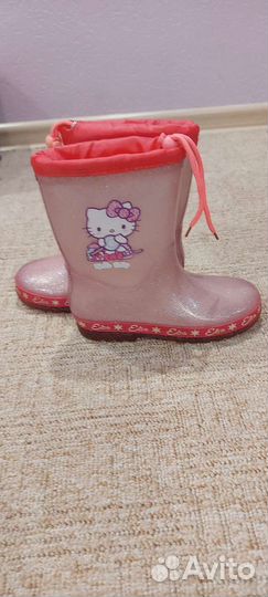 Продам обувь 30-32