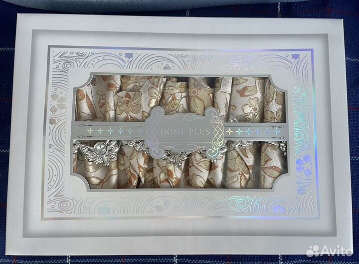 Скатерть с салфетками новая