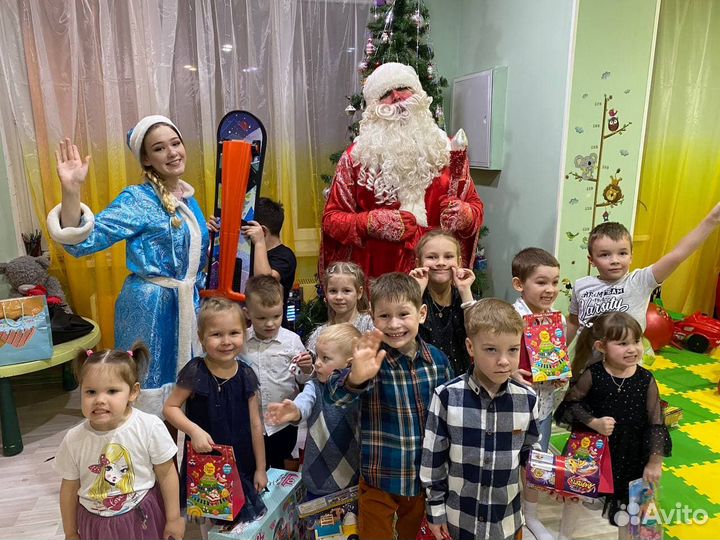 Дед Мороз и Снегурочка на Новый Год