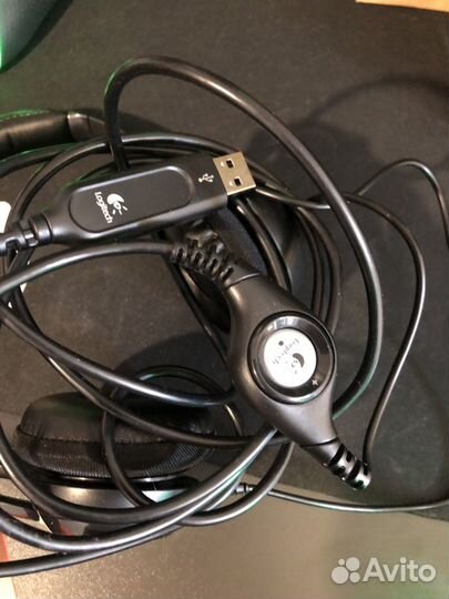 Проводные наушники с микрофоном