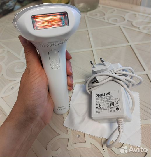 Фотоэпилятор Philips SC1995 Lumea Advanced, белый