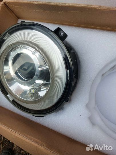 Фара Mercedes Benz G W463 2007-16 ксенон