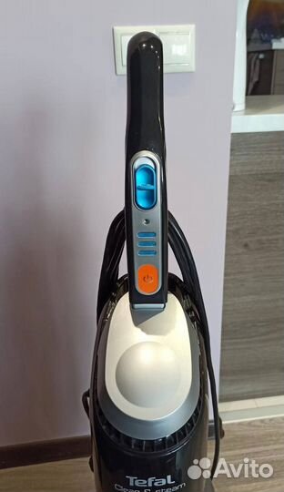 Пылесос вертикальный моющий Tefal VP7545RH