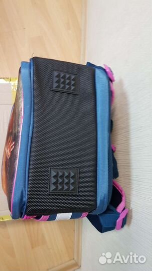 Ранец школьный для девочки новый