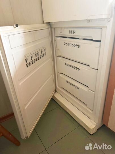 Холодильник на запчасти