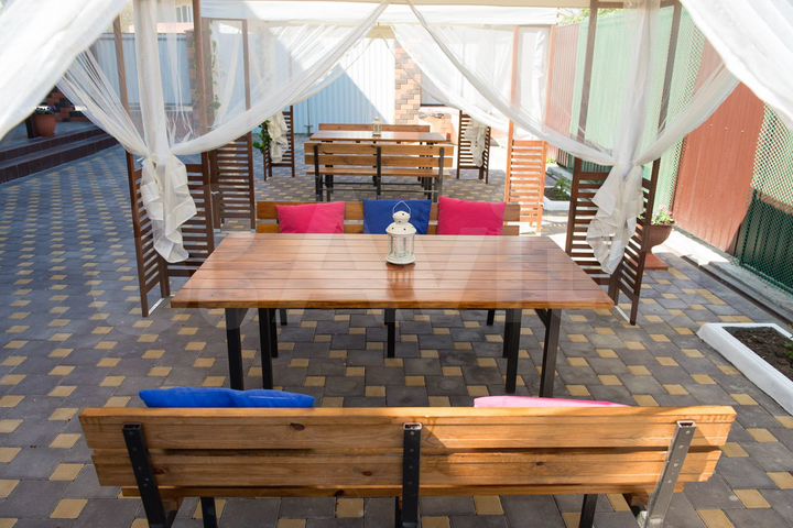 Дом 450 м² на участке 6 сот.