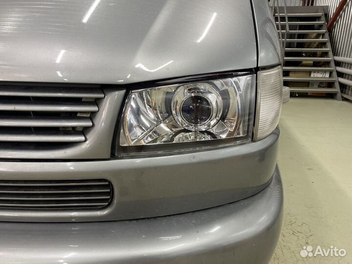 Стекла фар б/у VW T4