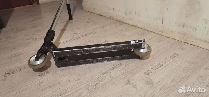 Трюковой самокат стрит