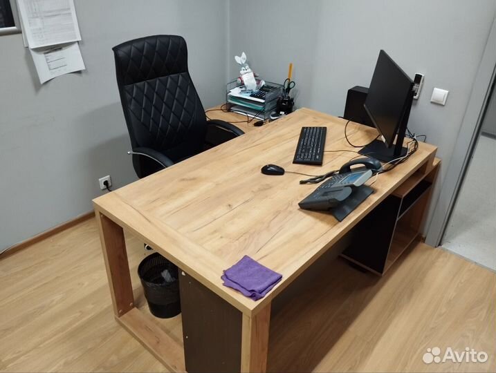 Стол угловой в офис от производителя