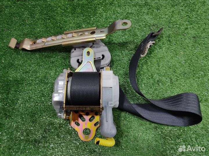 Ремень безопасности передний левый Lexus RX300 (M