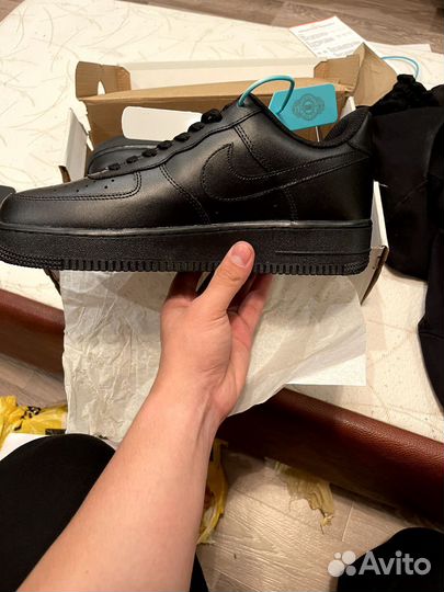 Nike air force 1 low black (poizon)