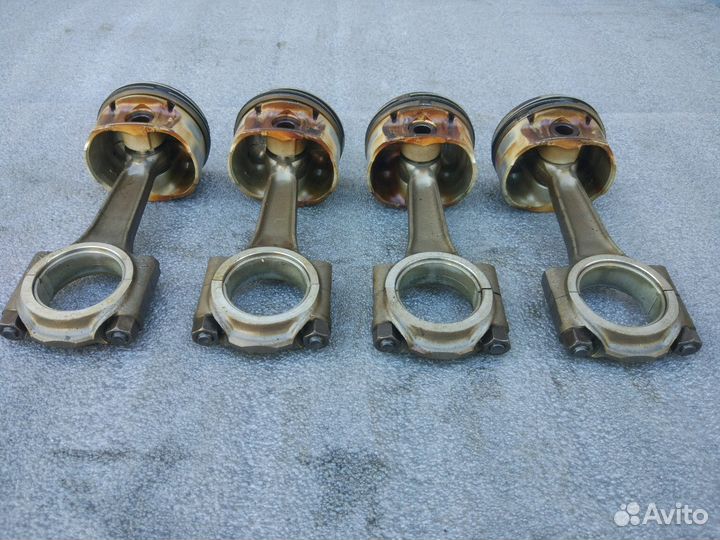 Поршень с шатуном PSA nfu tu5jp4 1,6 109 л.с