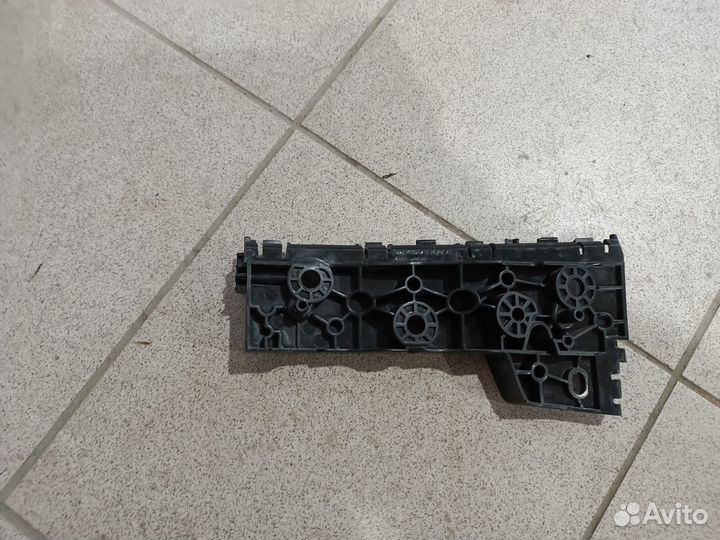 Кронштейн переднего бампера левый Haval Jolion Хав