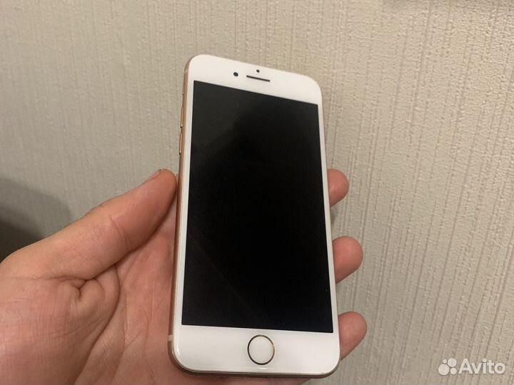 iPhone 8
