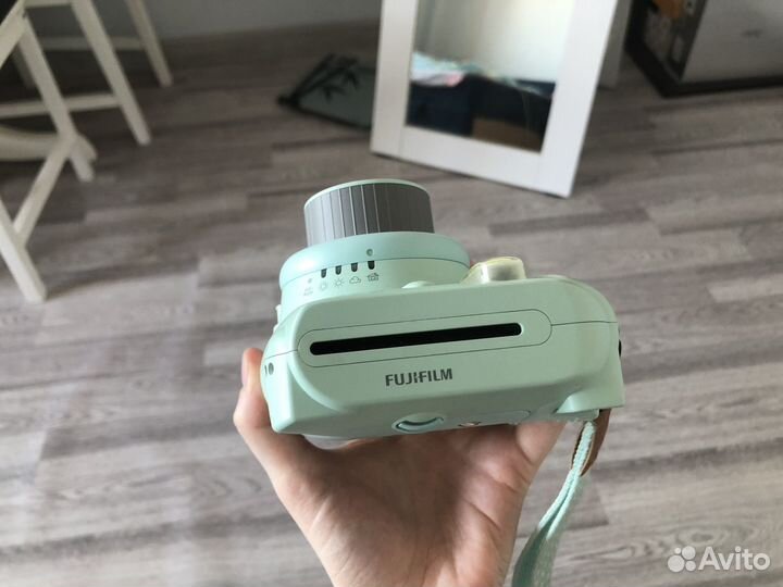 Забронирован Fujifilm instax mini 9