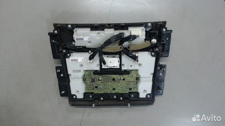 Переключатель отопителя Infiniti QX56, 2011