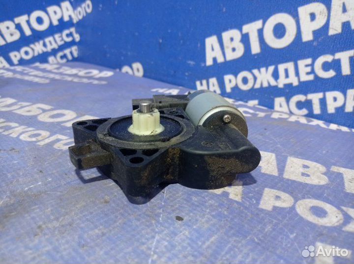Моторчик стеклоподъемника Mazda 3 Bk седан Z6 2006