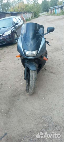 Suzuki rf400