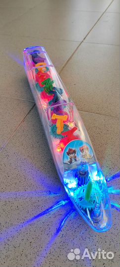 Игрушечный поезд