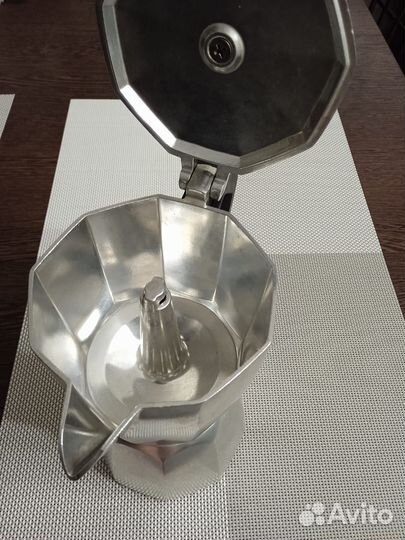 Кофеварка гейзерная