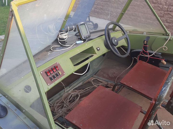 Казанка 5м с мотором меркури 30 2ухтактным