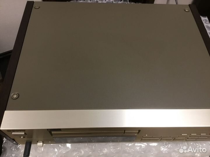 CD проигрыватель Sony cdp 555 еsa