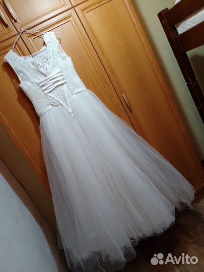 Свадебное платье