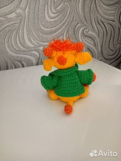 Игрушка ручной работы жираф