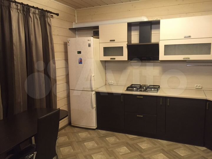 Коттедж 162 м² на участке 40 сот.