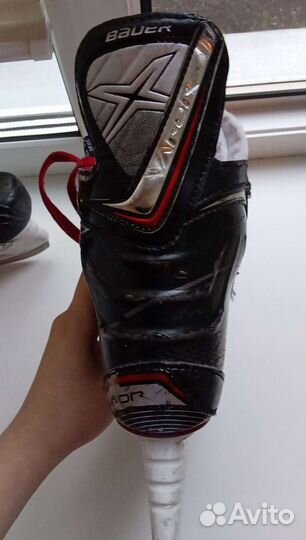 Хоккейные коньки bauer
