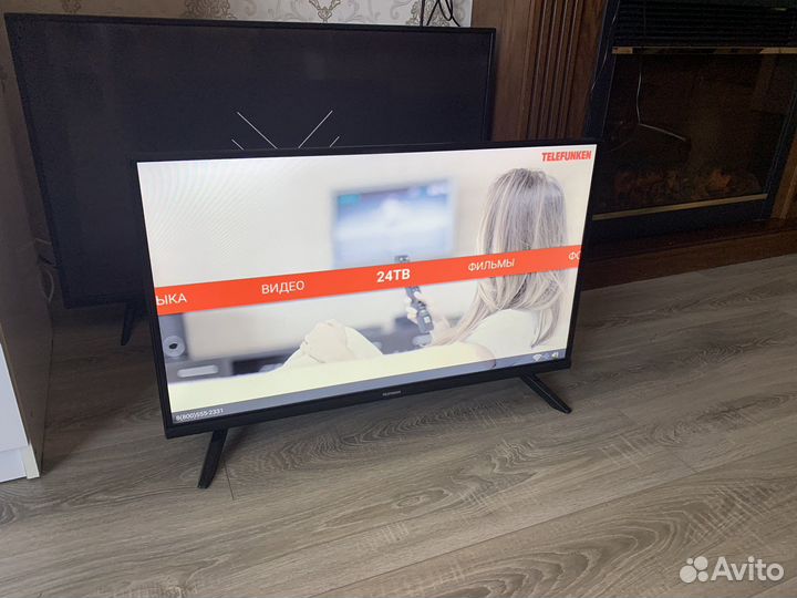 Телевизор Telefunken 32(82cm), Смарт