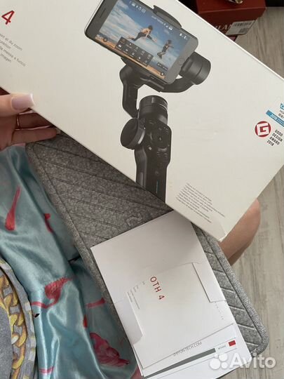 Стабилизатор Zhiyun smooth 4