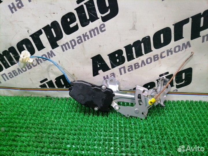 Замок 5-й двери Toyota Sprinter Carib AE115 7A-FE