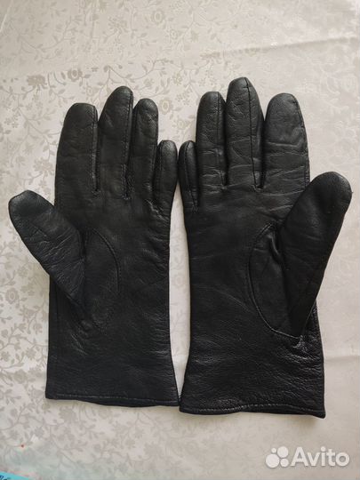Кожаные перчатки маленького размера