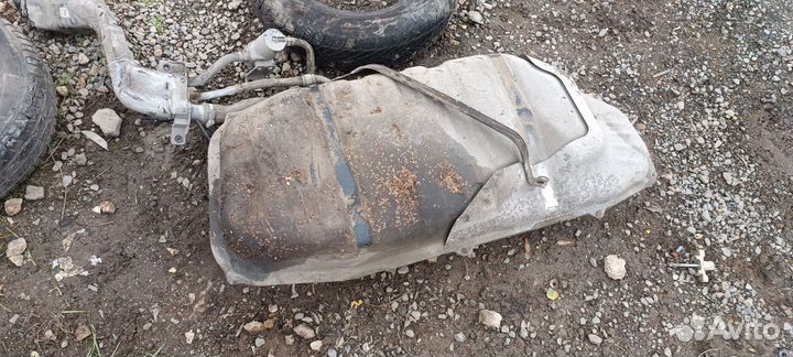Топливный бак hyundai solaris 2 KIA rio 4