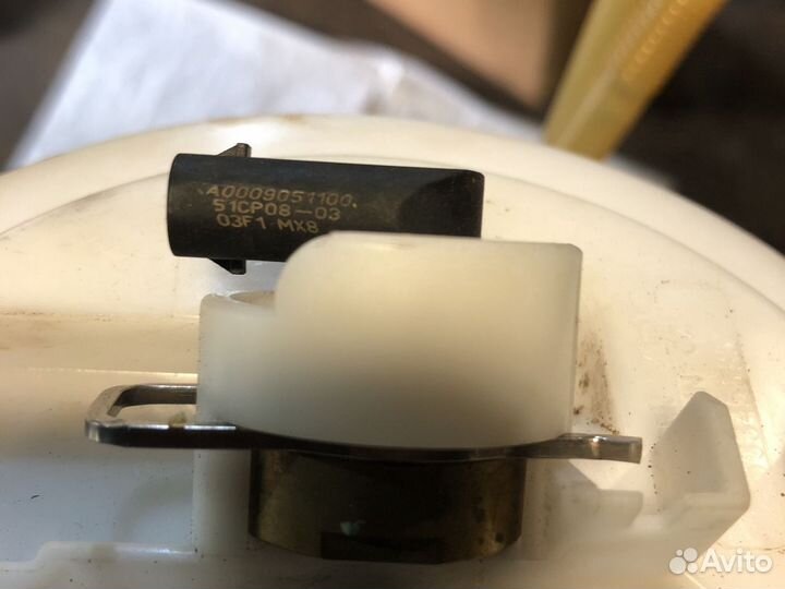 Насос топливный Mercedes C W204 2010 Левый перепус