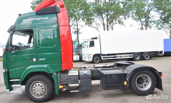 В разборке грузовик Volvo,FM 2008-2013