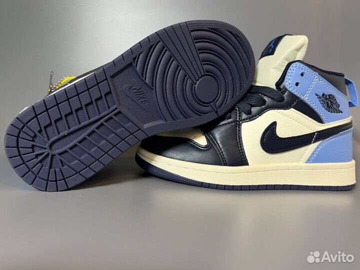 Кроссовки детские nike