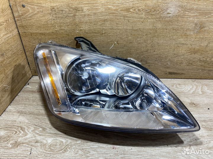 Фара передняя правая Ford C-MAX дорест 142483