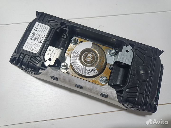 Подушка безопасности в торпедо Q7 4M (2015—2020) Audi