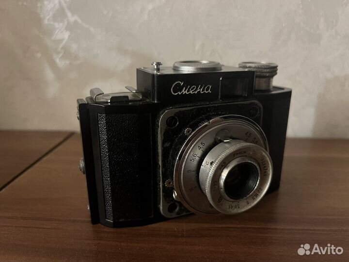 Плёночный фотоаппарат смена