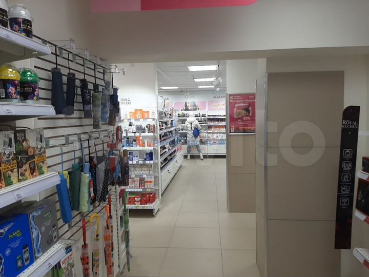 Продам торговое помещение, 300 м²