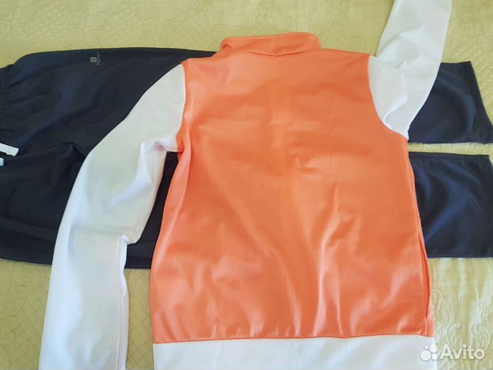 Спортивный костюм для девочки