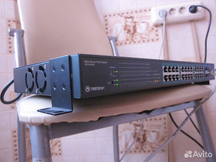 Коммутатор PoE trendnet TPE-224WS новый