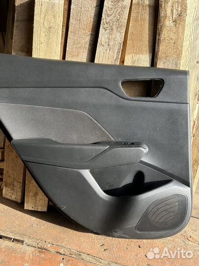 Дверная карта (левая задняя) солярис 2