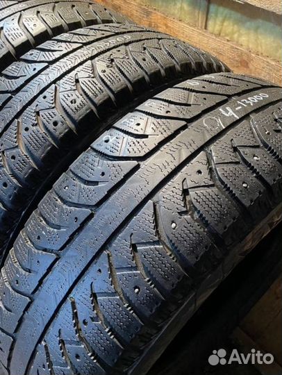 Bridgestone Ice Cruiser 7000 235/65 R17