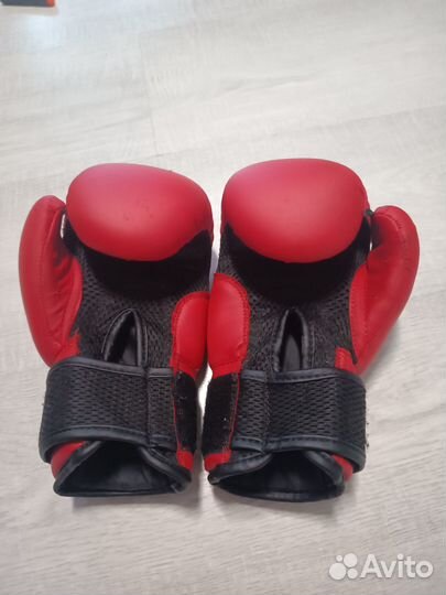 Боксерские перчатки детские 4 oz красные