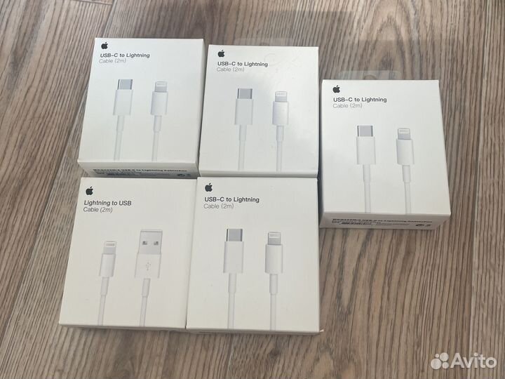 Кабель на iPhone