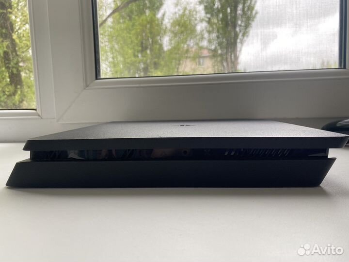 Ps4 slim 1tb